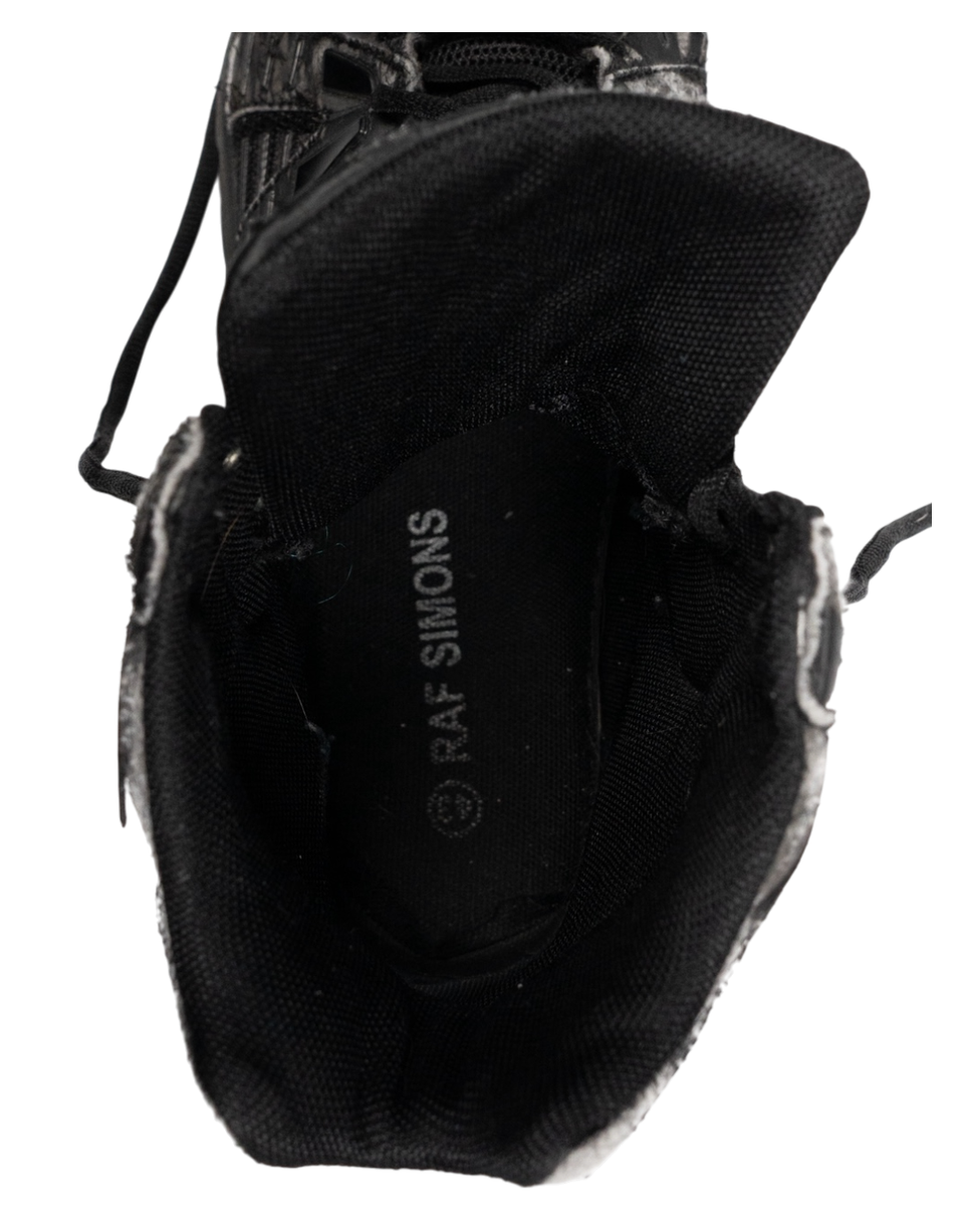 FW12 Tech Runner Sneaker
