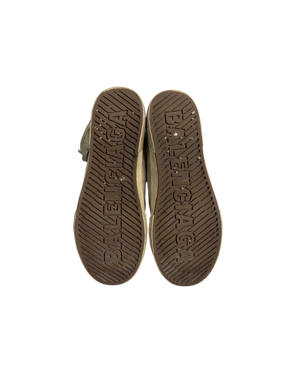 Paris Used Skater Shoes - Product Image